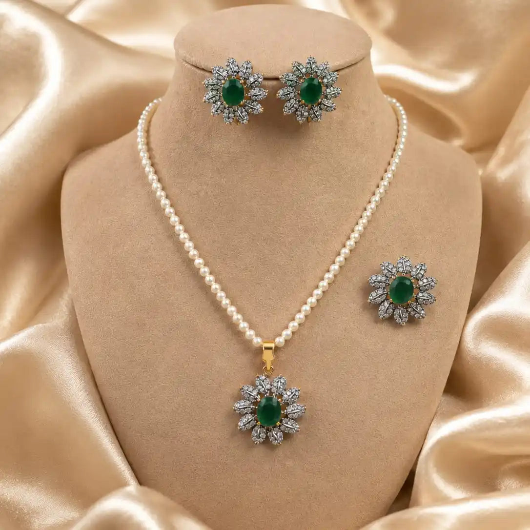 Green Pendant Set with Studs and Ring
