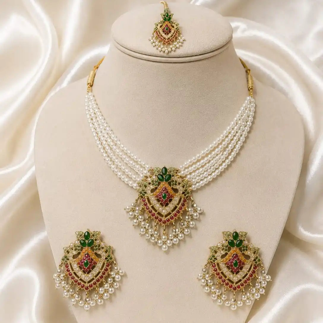Green Necklace Set with White Pearls
