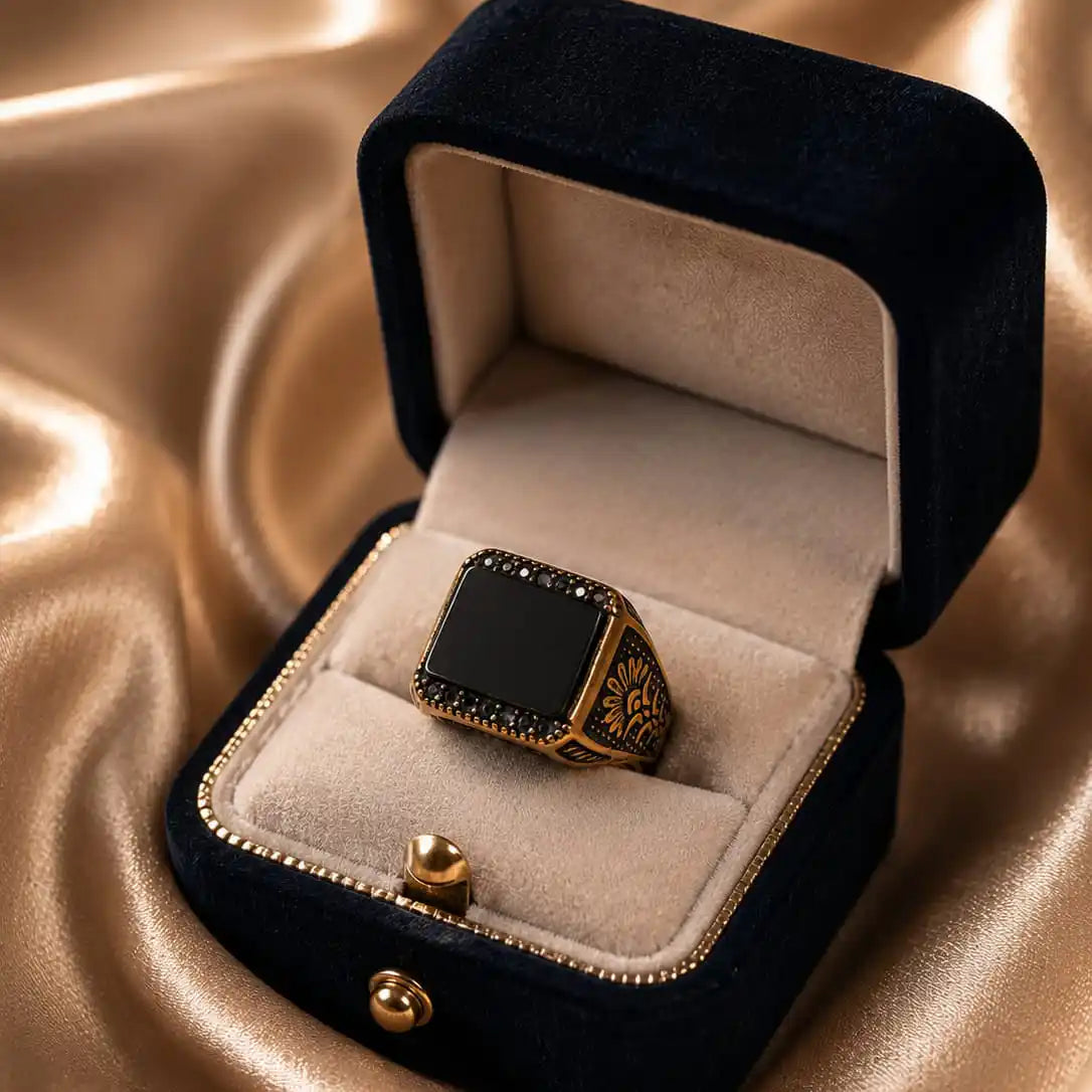 Black Rectangular Stone Ring